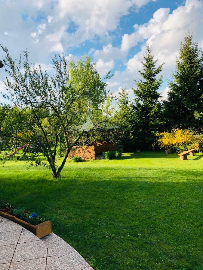 Nibylandia Dom pod Lasem Nowa Wies Grodziska Exteriér fotografie